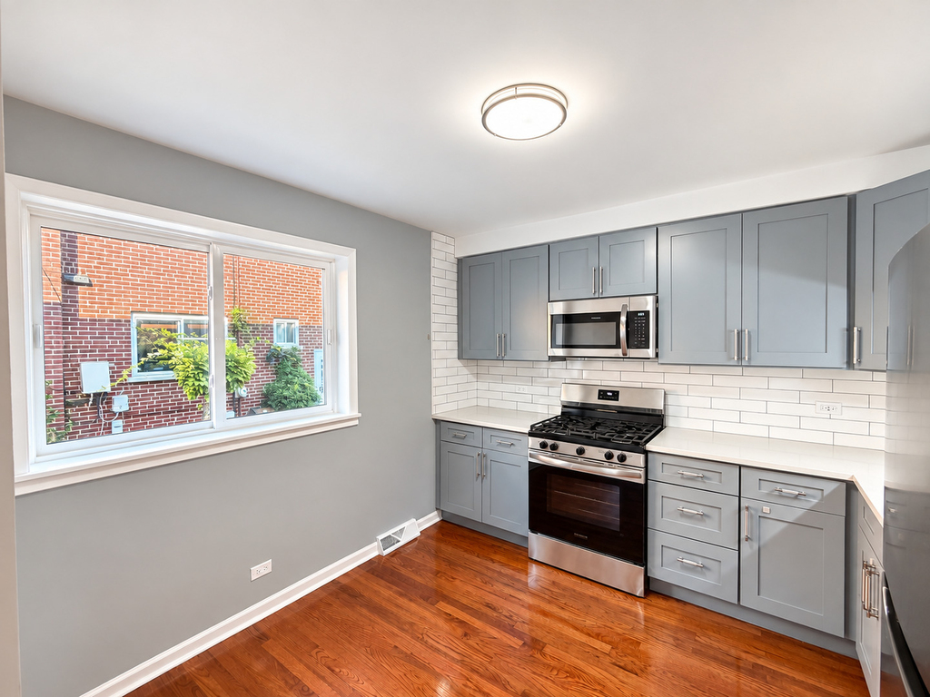 529 E Lincoln Street - Photo 6