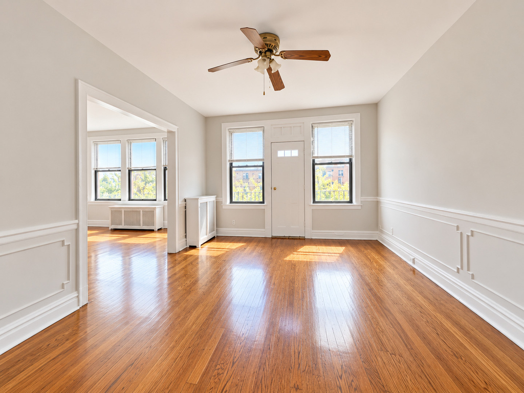 5453 S Everett Avenue - Photo 1