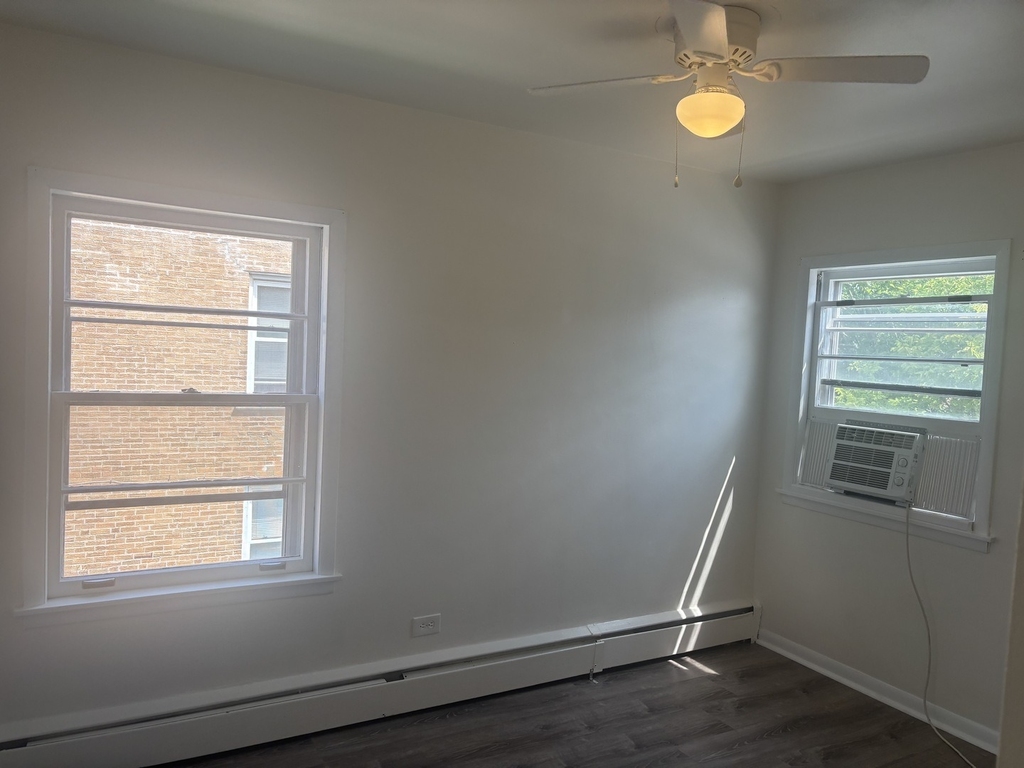 7074 W Diversey Avenue - Photo 6