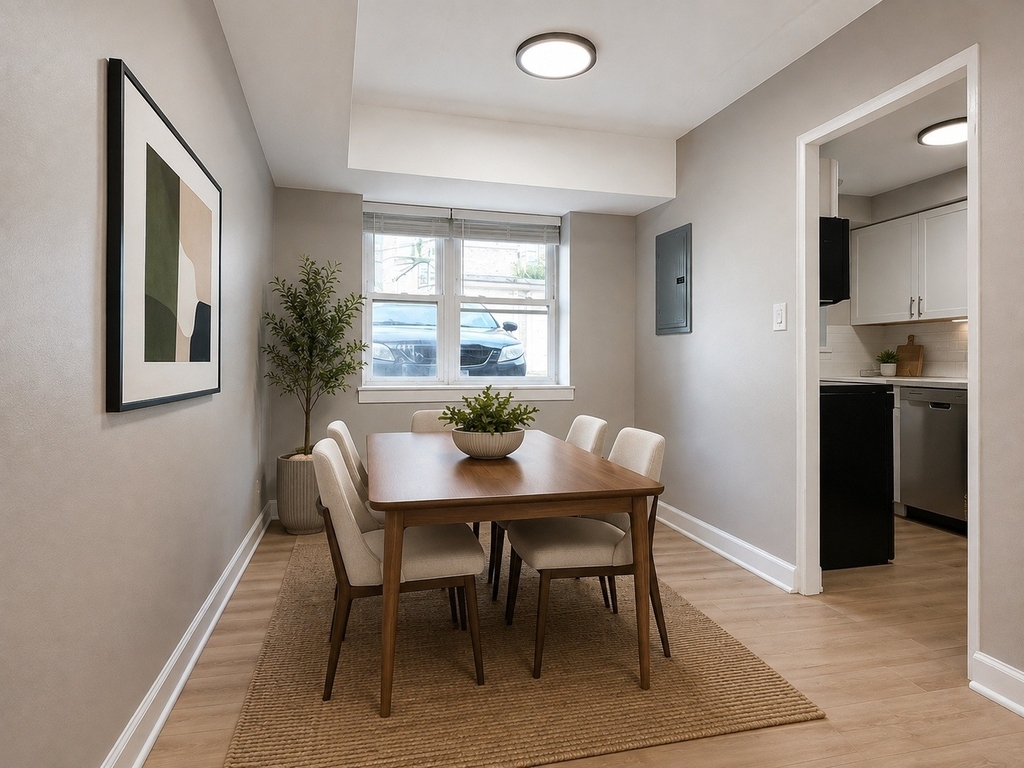 6019 N Fairfield Avenue - Photo 2