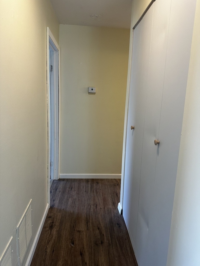 451 James Court - Photo 4