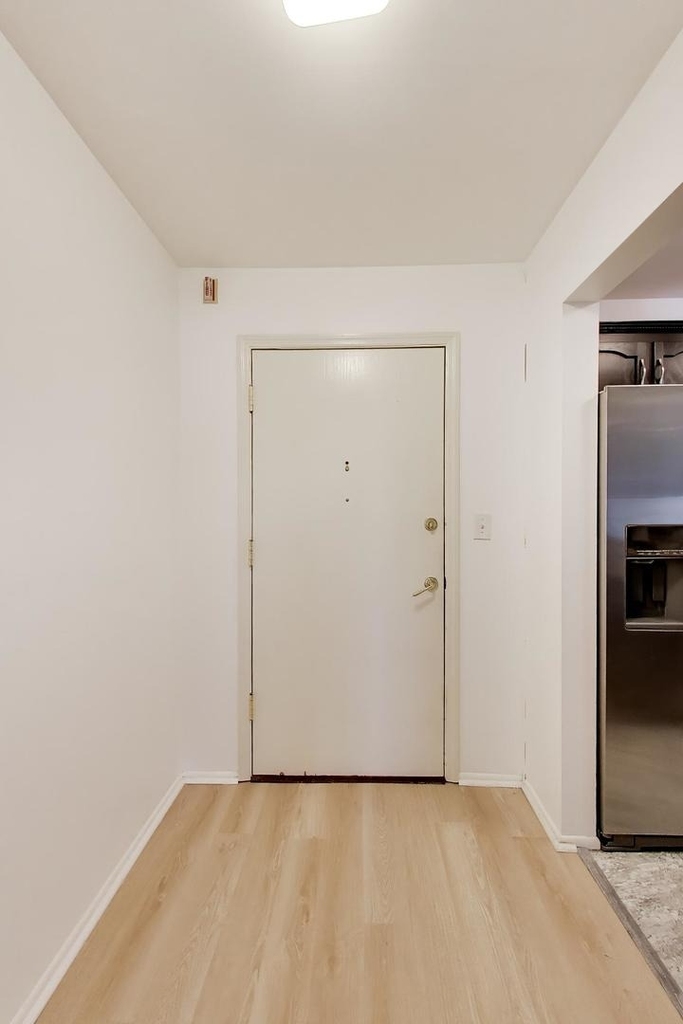 907 Curtiss Street - Photo 1