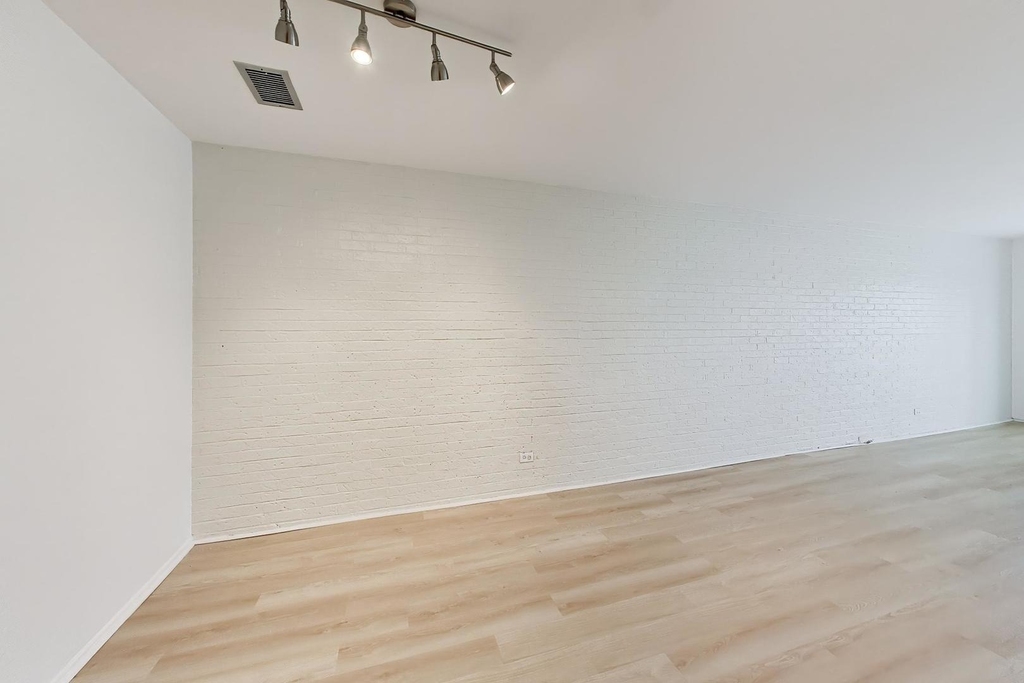 907 Curtiss Street - Photo 9