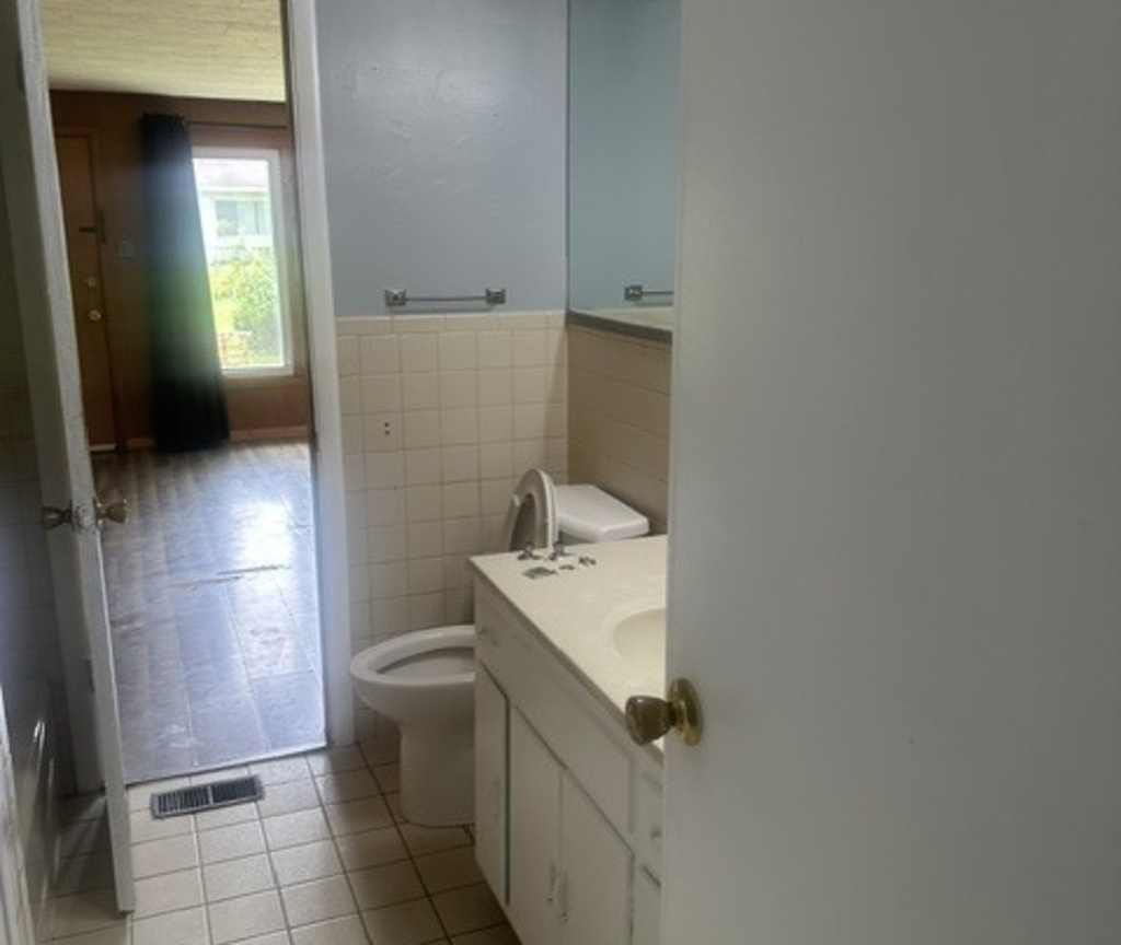 353 Westgate Drive - Photo 15