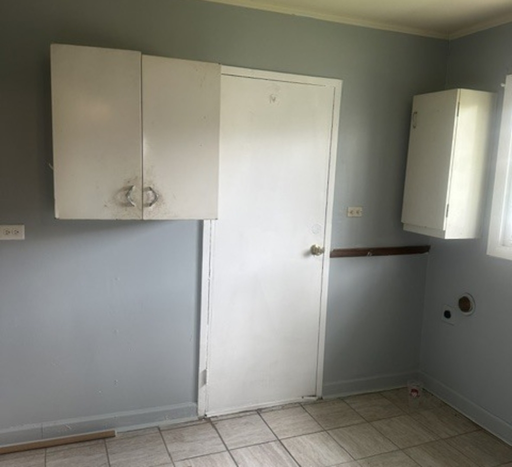 353 Westgate Drive - Photo 6