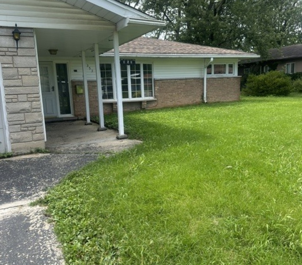 353 Westgate Drive - Photo 0