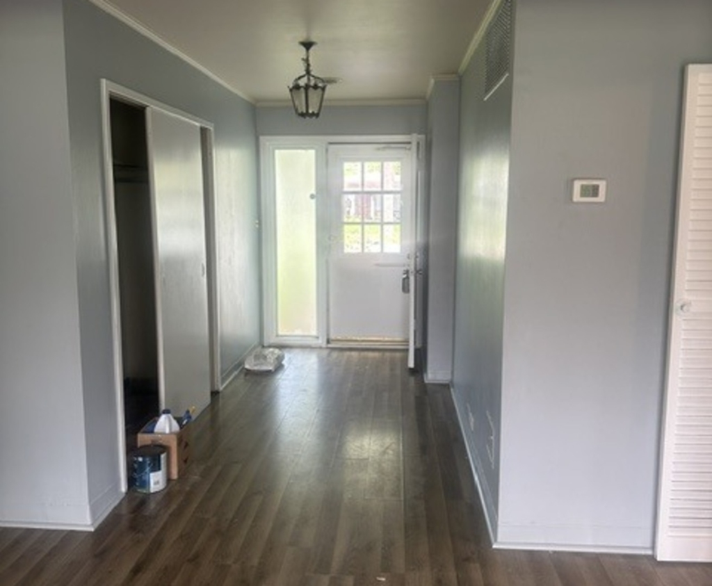 353 Westgate Drive - Photo 3