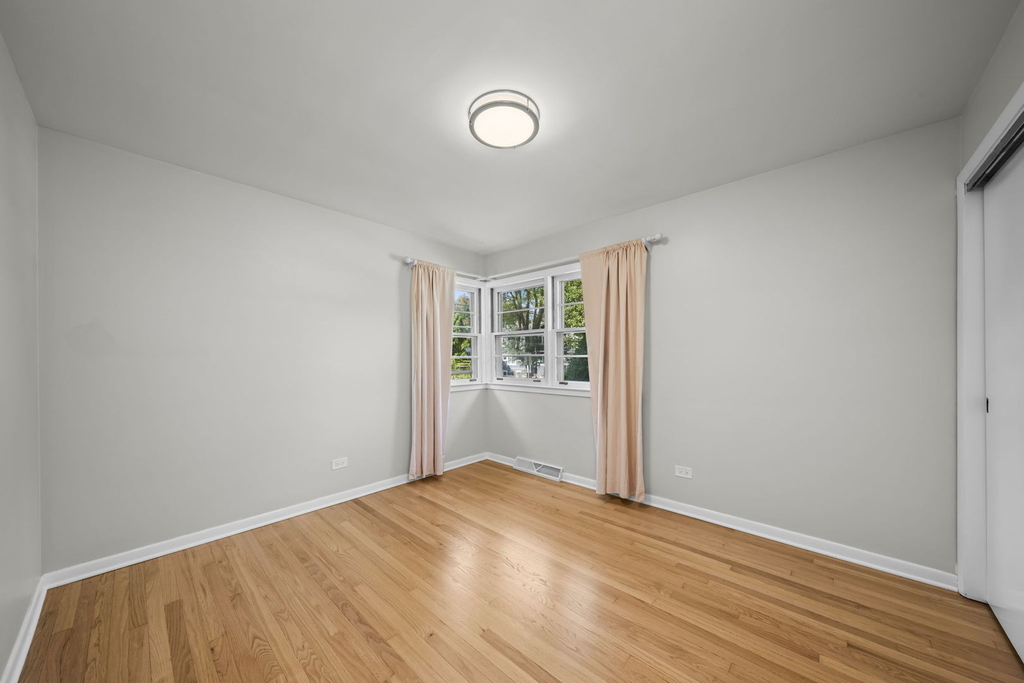320 Main Street - Photo 11