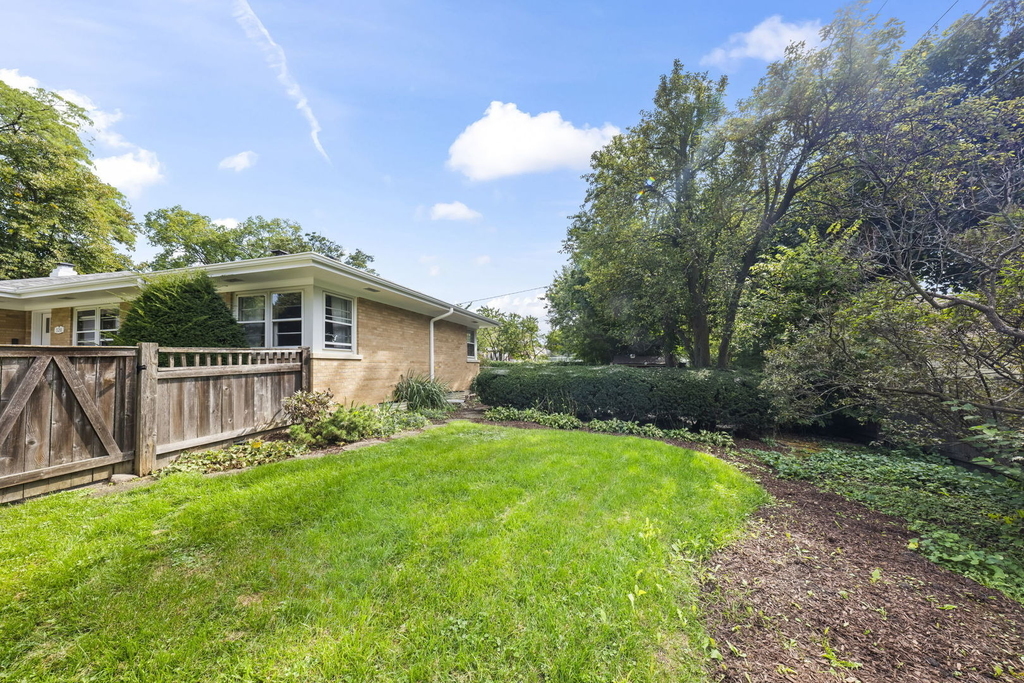 320 Main Street - Photo 18