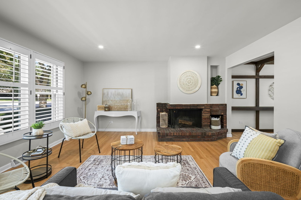 320 Main Street - Photo 3