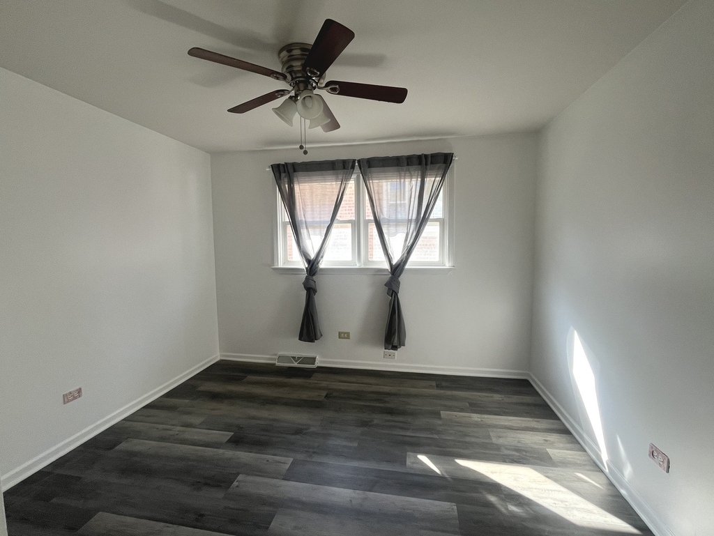 7934 S Komensky Avenue - Photo 15