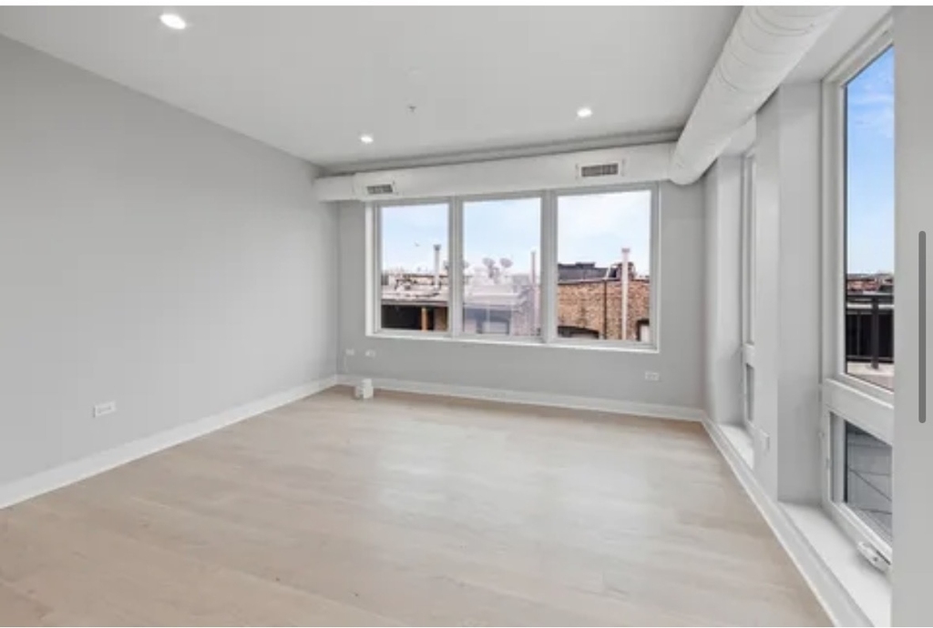 4637 N Ashland Avenue - Photo 4