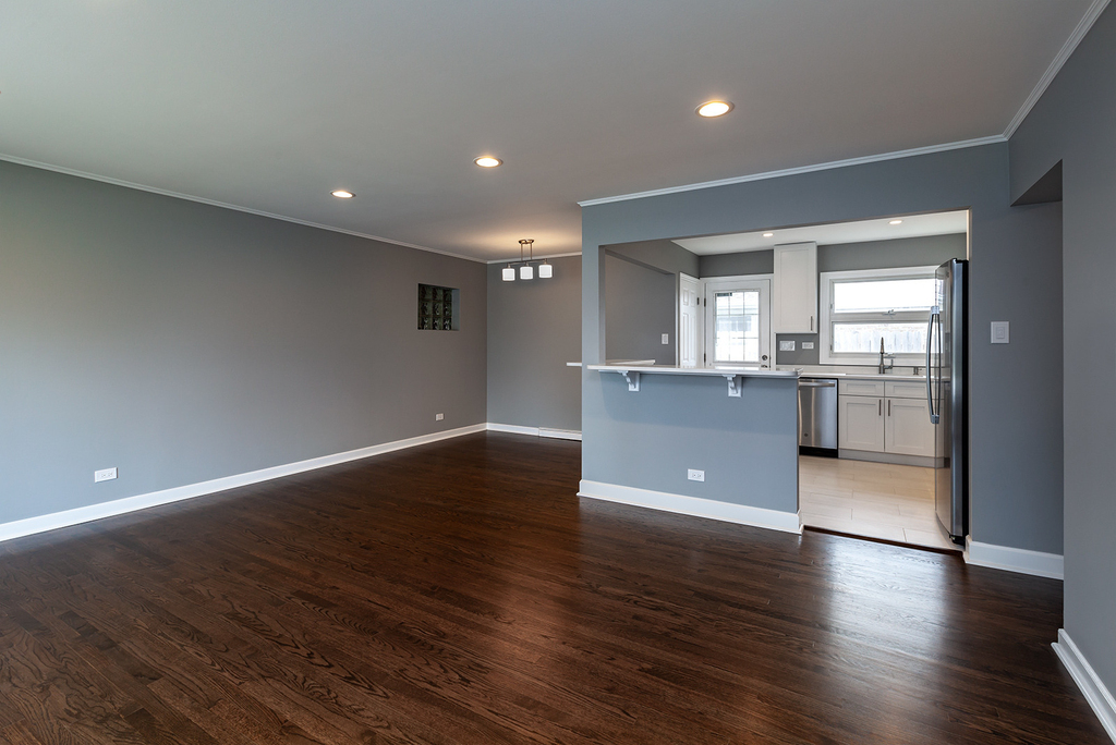1046 Midway Road - Photo 2