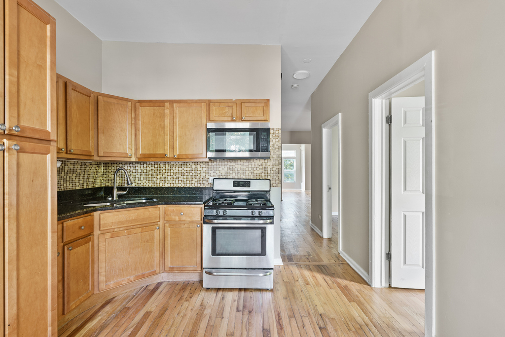 3344 W Fulton Boulevard - Photo 14