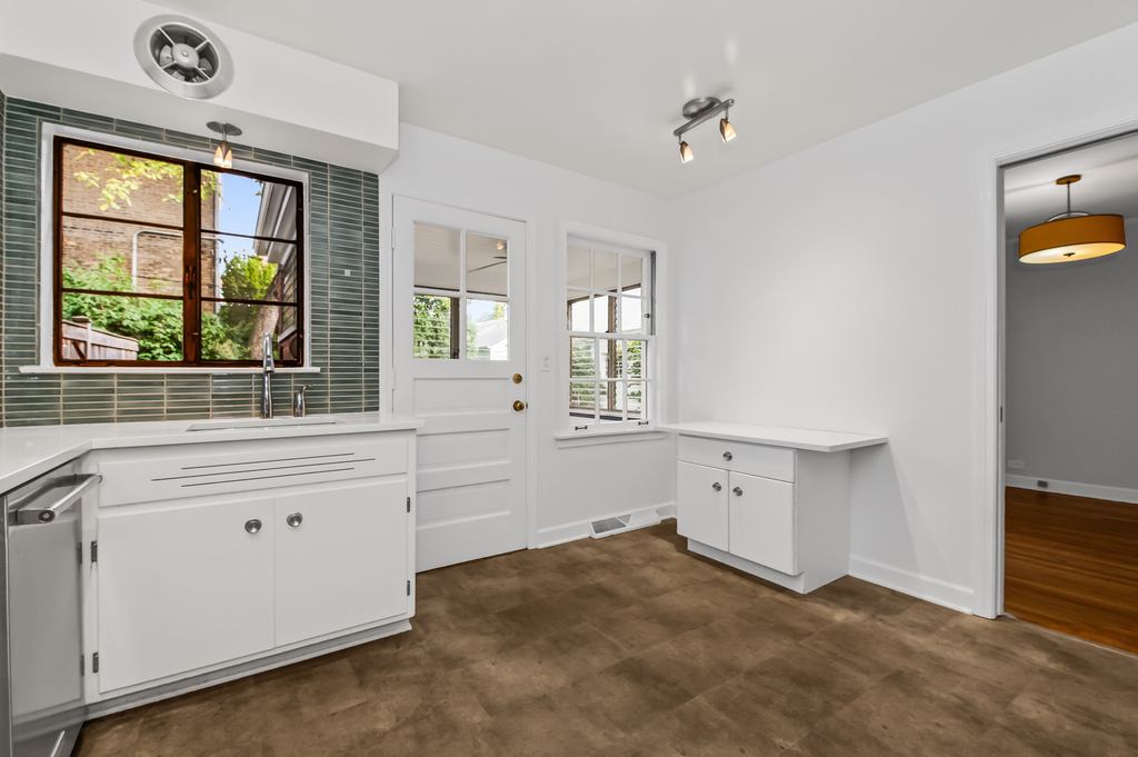 2543 Marcy Avenue - Photo 5
