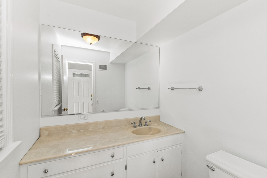 2543 Marcy Avenue - Photo 6
