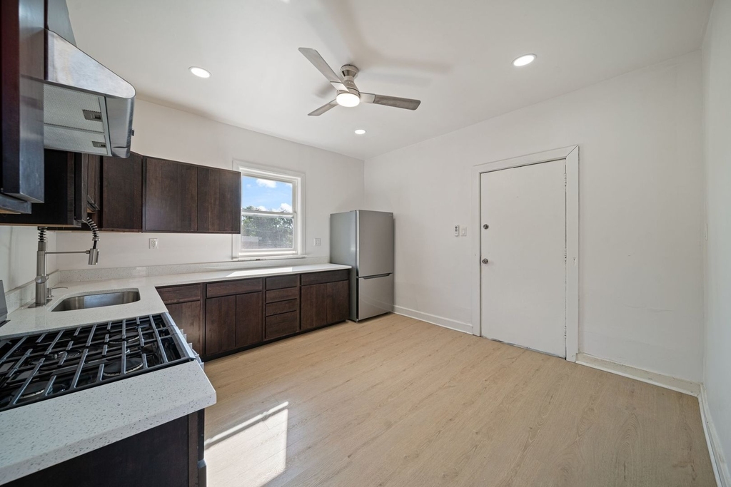 624 N Monticello Avenue - Photo 8