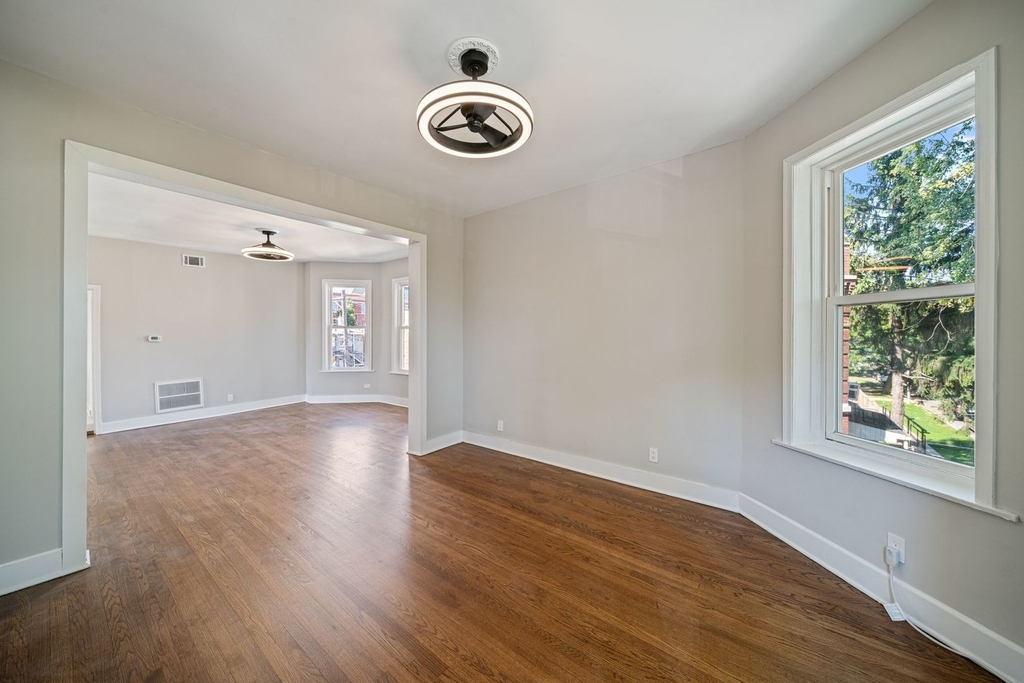 624 N Monticello Avenue - Photo 2