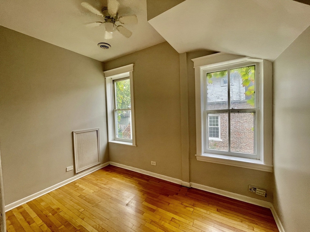 1408 Kenilworth Avenue - Photo 4