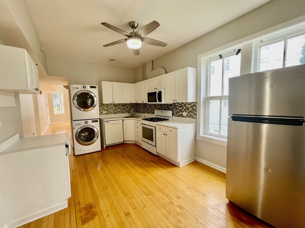 1408 Kenilworth Avenue - Photo 3