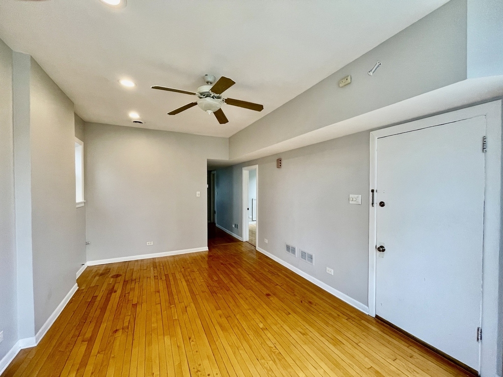 1408 Kenilworth Avenue - Photo 2