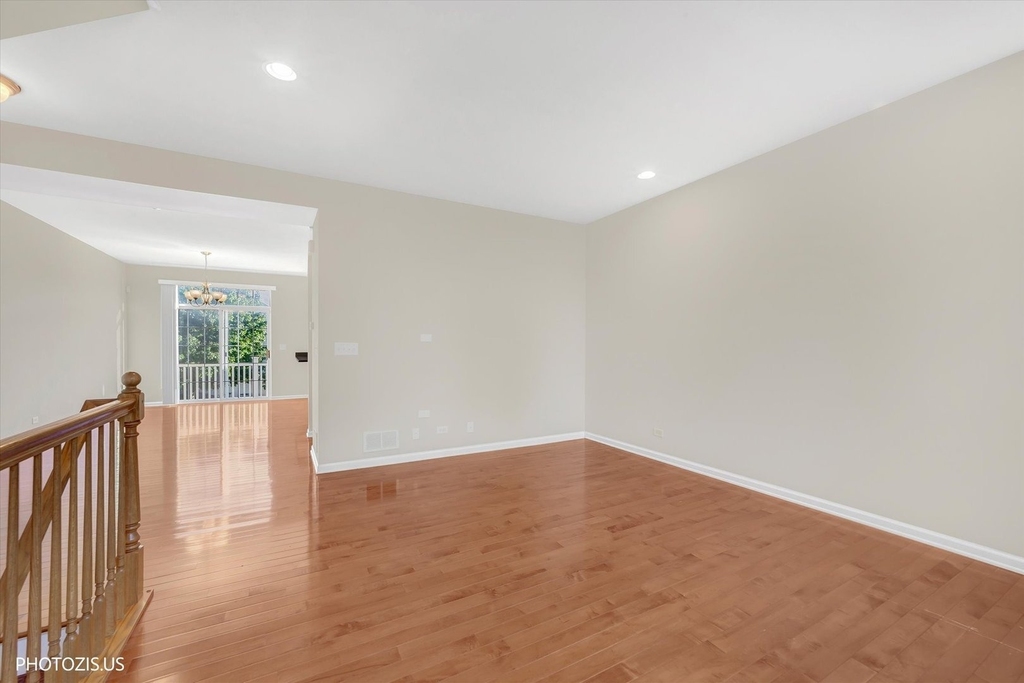 1717 Maple Avenue - Photo 11