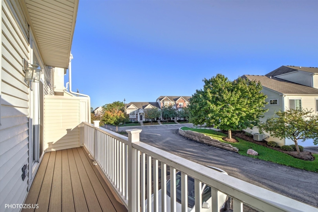 1717 Maple Avenue - Photo 37
