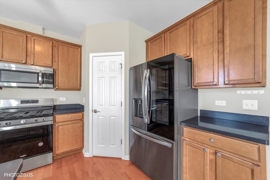 1717 Maple Avenue - Photo 1