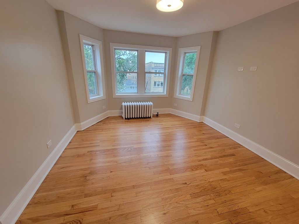 6432 N Richmond Street - Photo 1