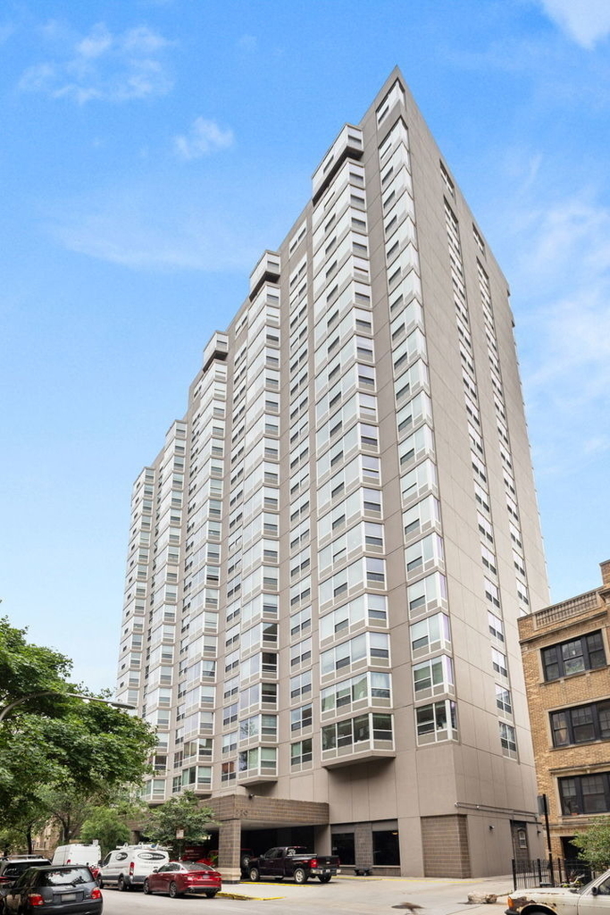 720 W Gordon Terrace - Photo 0