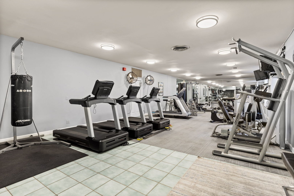 720 W Gordon Terrace - Photo 18