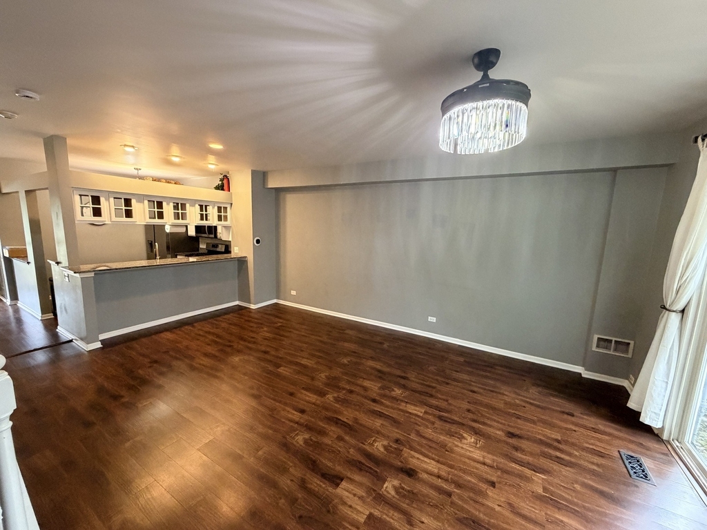 2518 Carrolwood Road - Photo 3