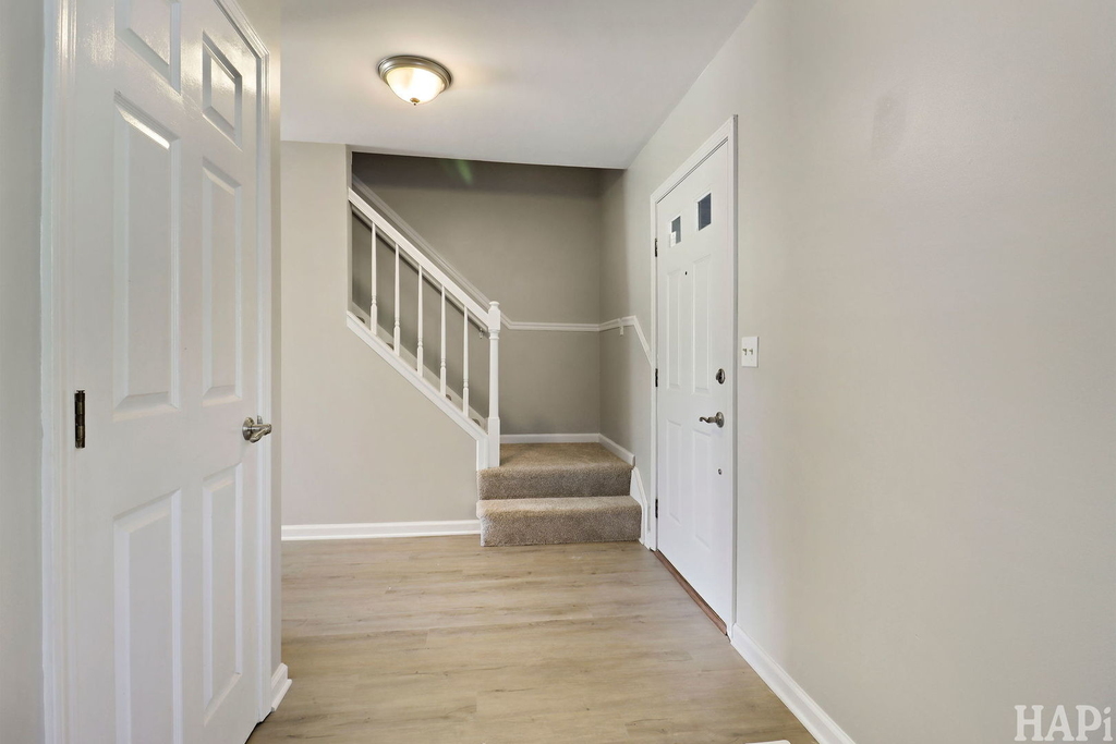 507 Exeter Place - Photo 1