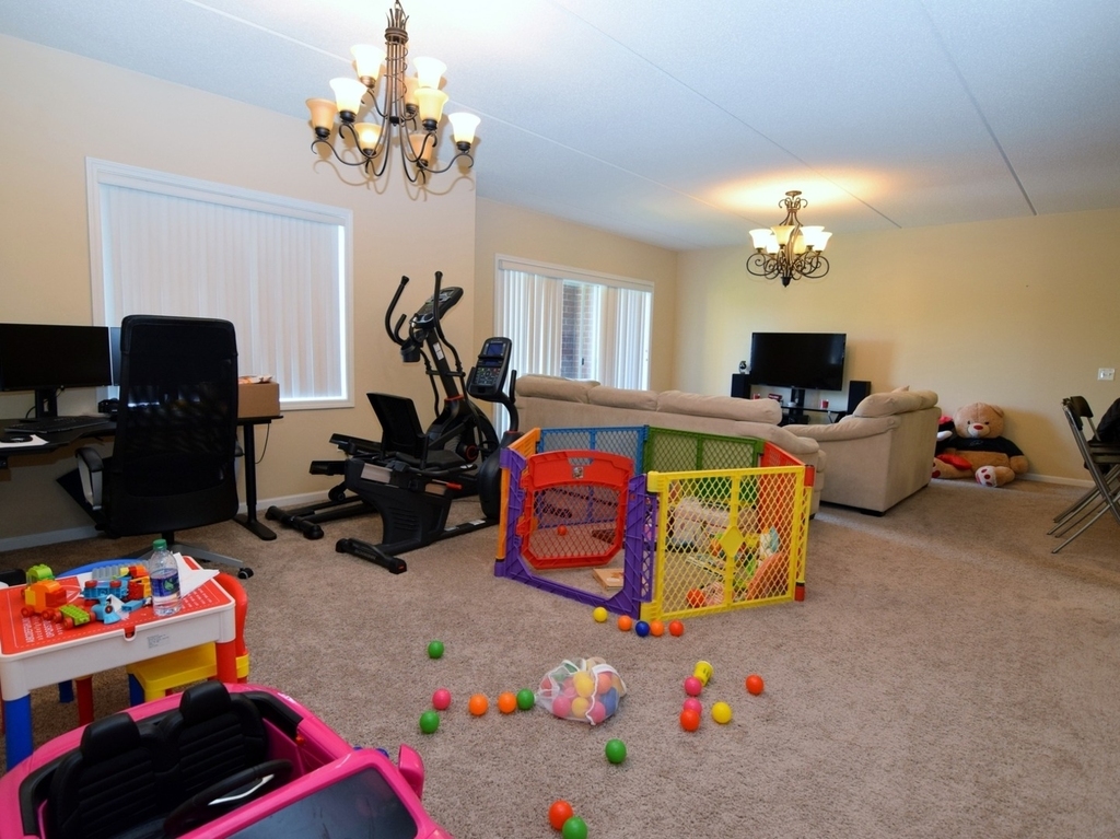 8727 W Bryn Mawr Avenue - Photo 3