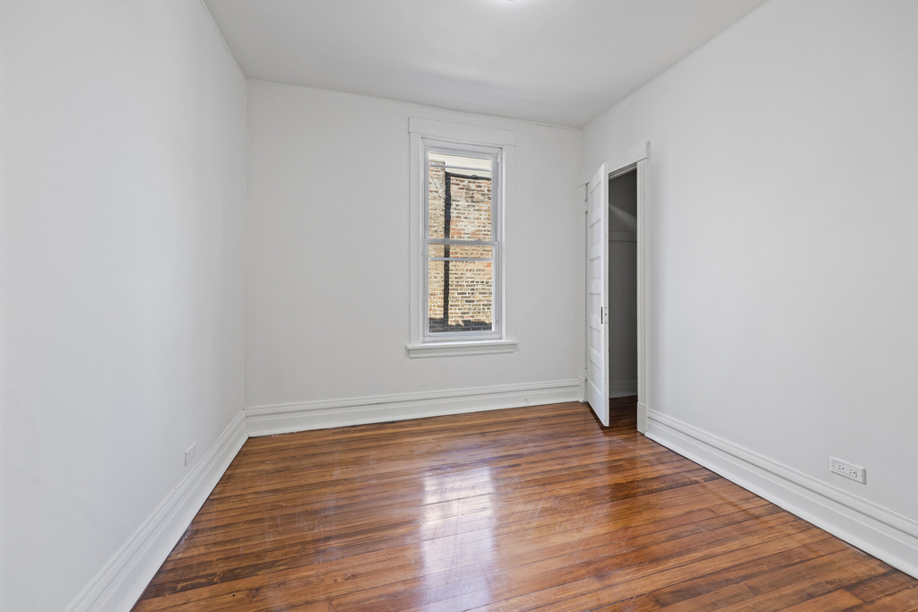 3122 W Fullerton Street - Photo 14
