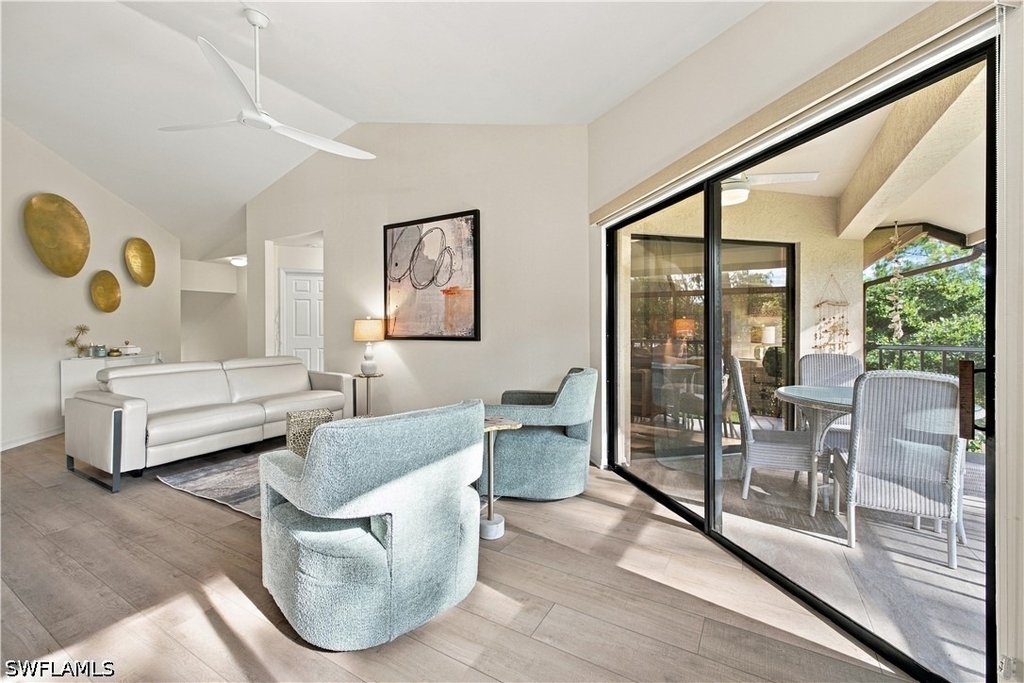 110 Bennington Drive - Photo 2