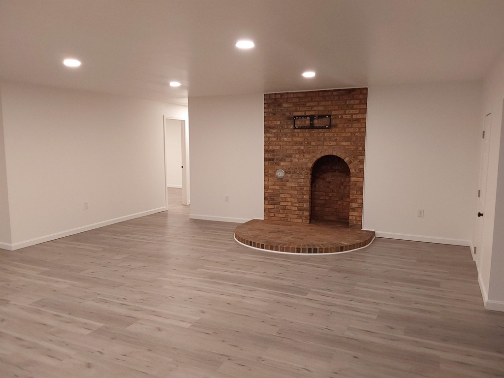 1578 Dover - Photo 6