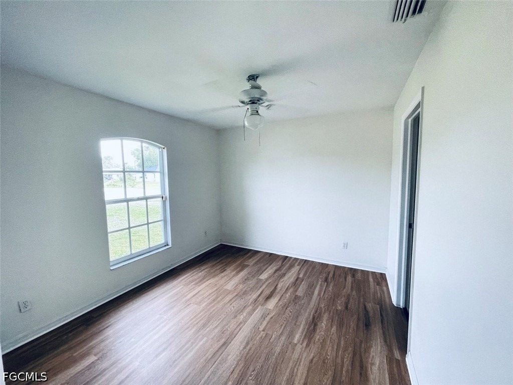 5557 Benton Street - Photo 6