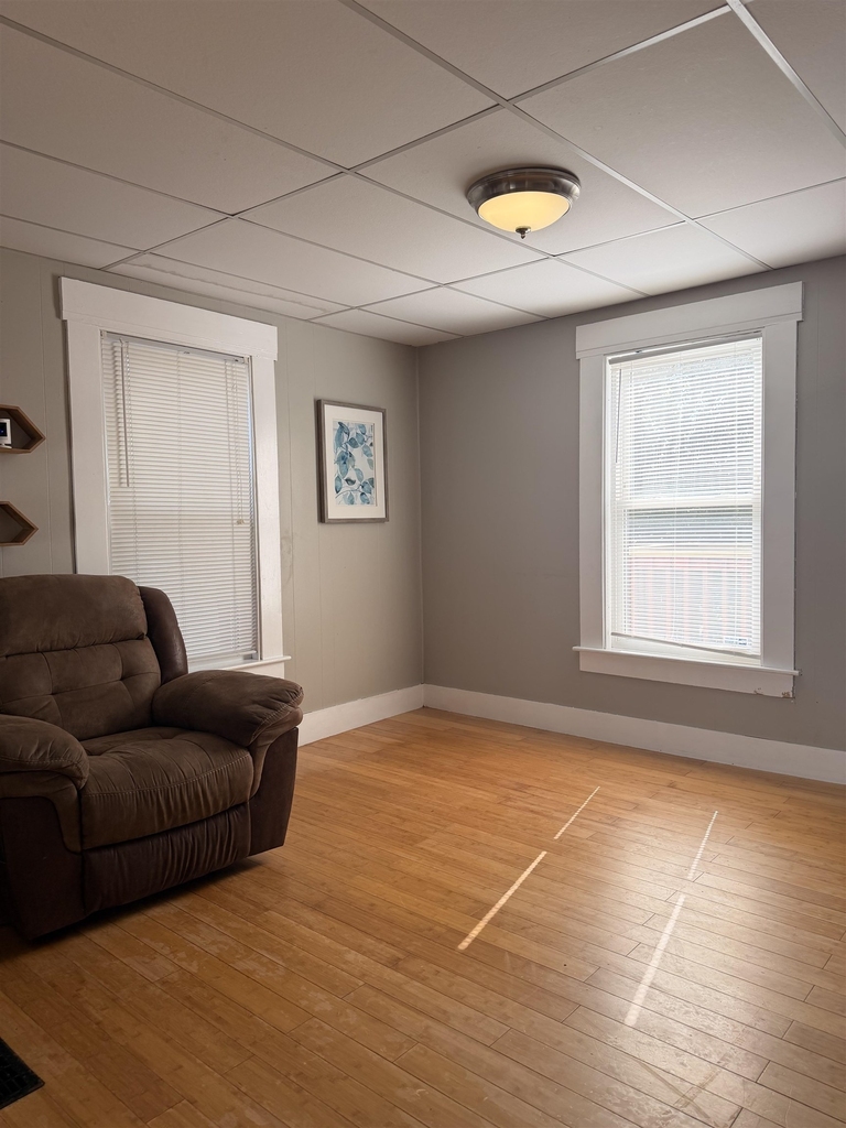 439 Laurel - Photo 6