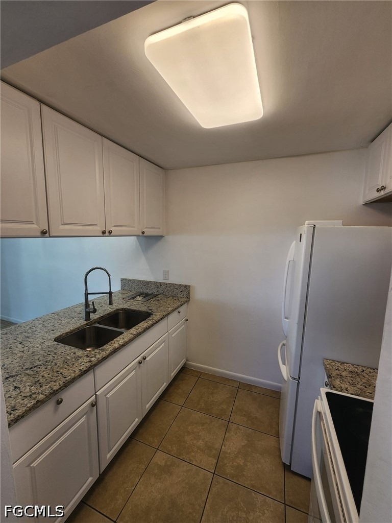 903 Se 23rd Place - Photo 2