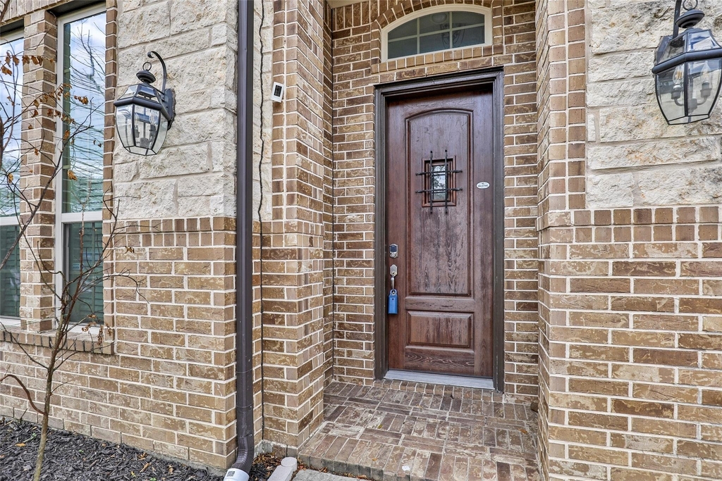 22015 Rustling Springs Drive - Photo 4