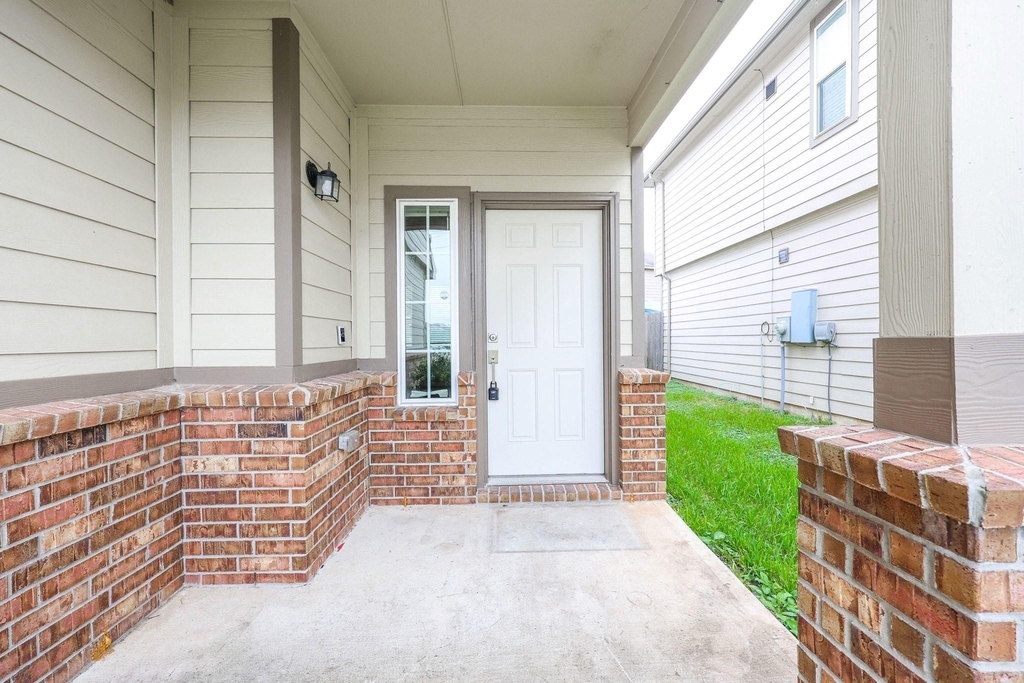 18643 Cooper Ravine Way - Photo 2