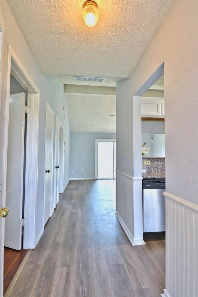2706 S Brompton Drive - Photo 6