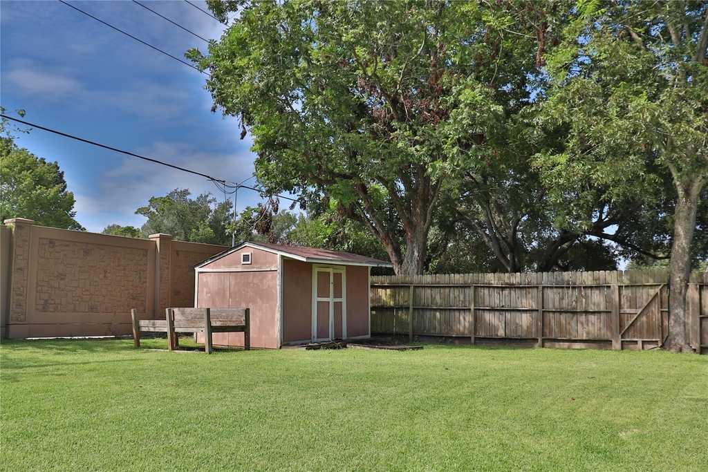 2706 S Brompton Drive - Photo 28