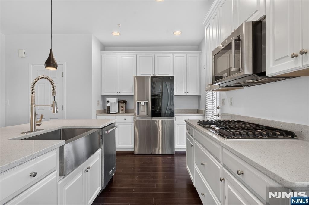 46 Truman - Photo 14