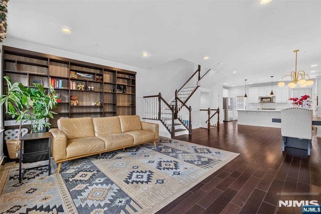 46 Truman - Photo 21