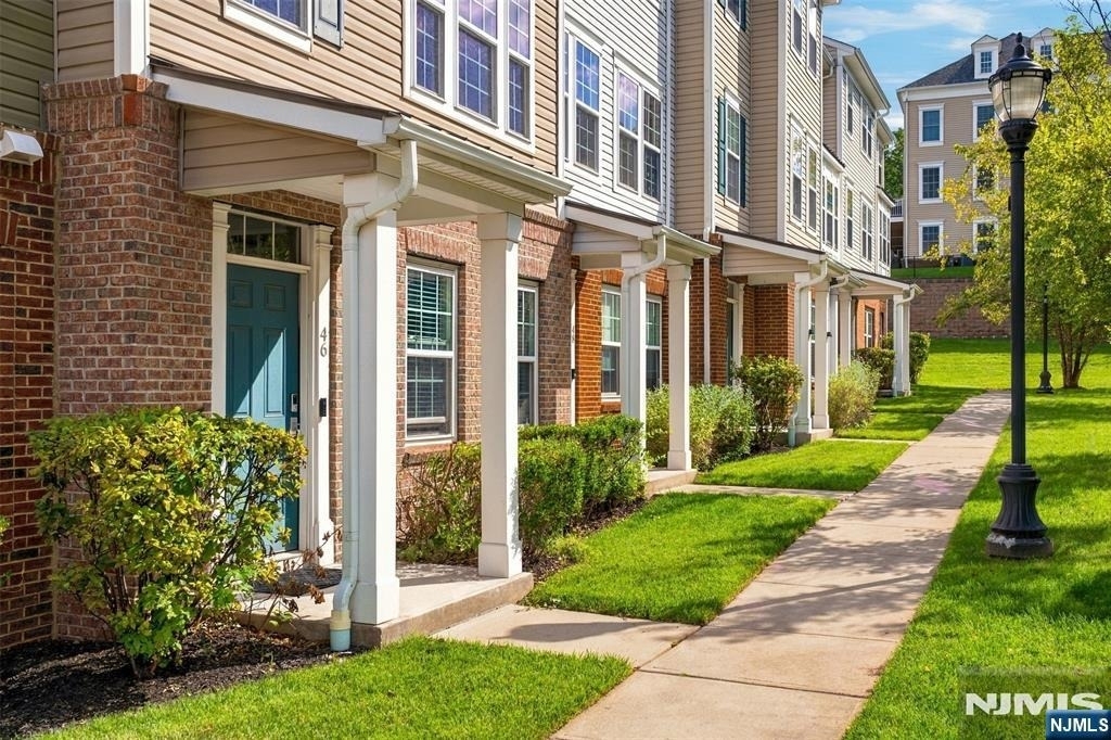46 Truman - Photo 2