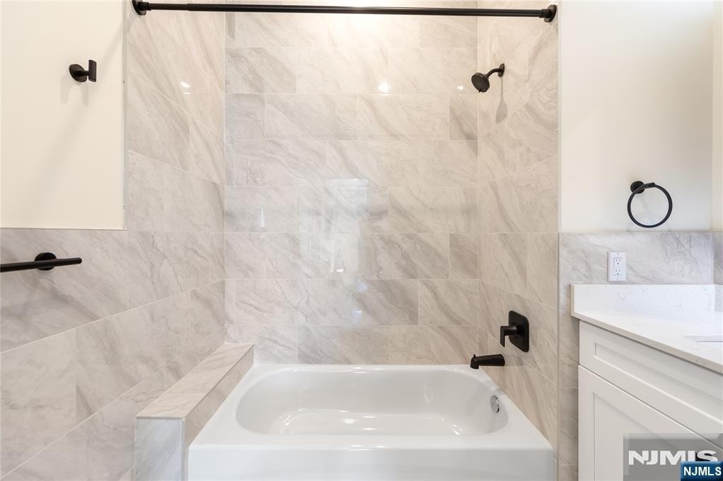 51 Queen Anne - Photo 7