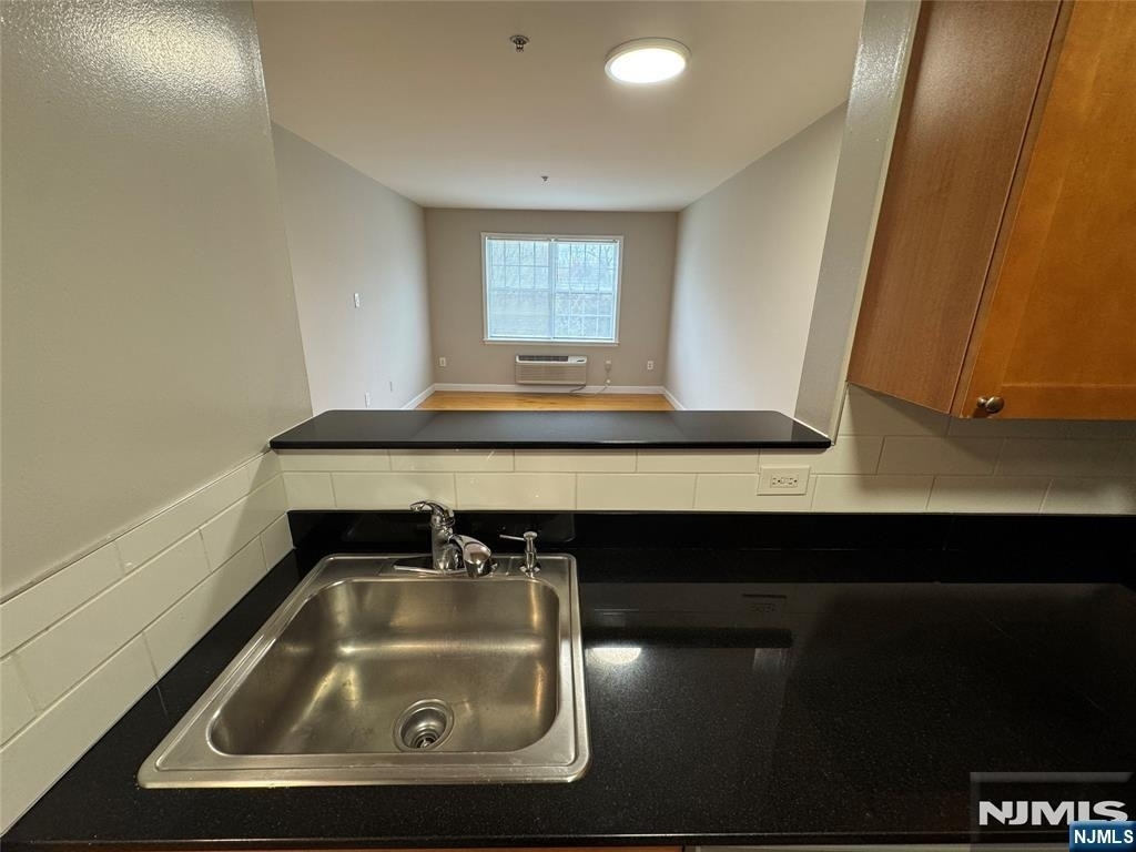 333 Willow - Photo 5