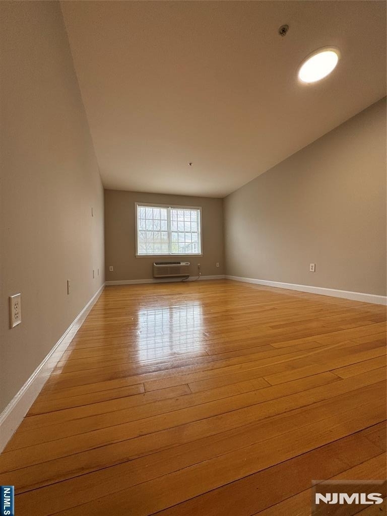 333 Willow - Photo 13